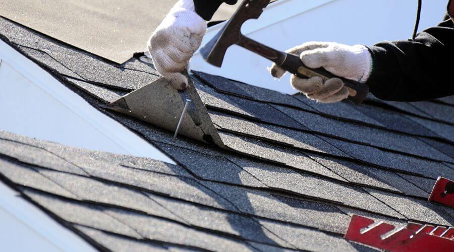 Expert Emergency Roof Repairs services in East Carondelet, IL